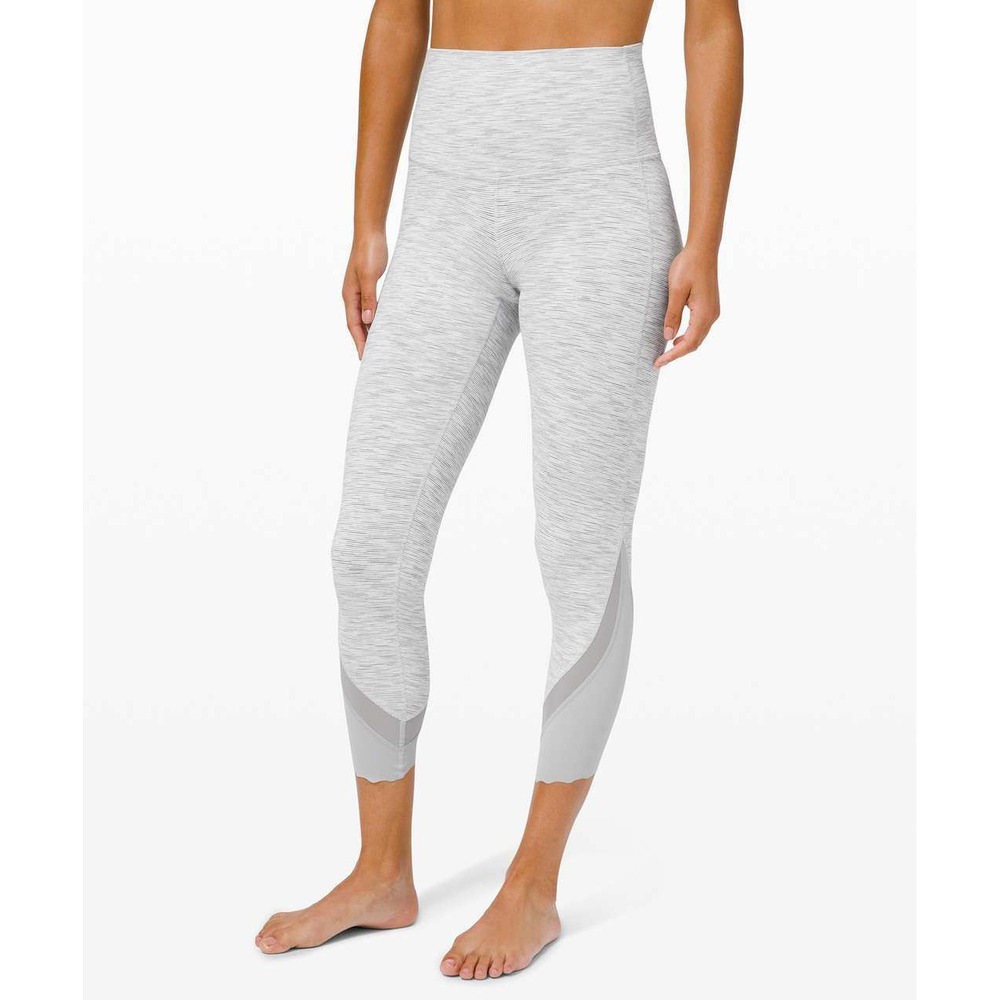 Lululemon Wunder Under Crop High-Rise Roll Down Scallop Full-On Luxtreme 23" 2